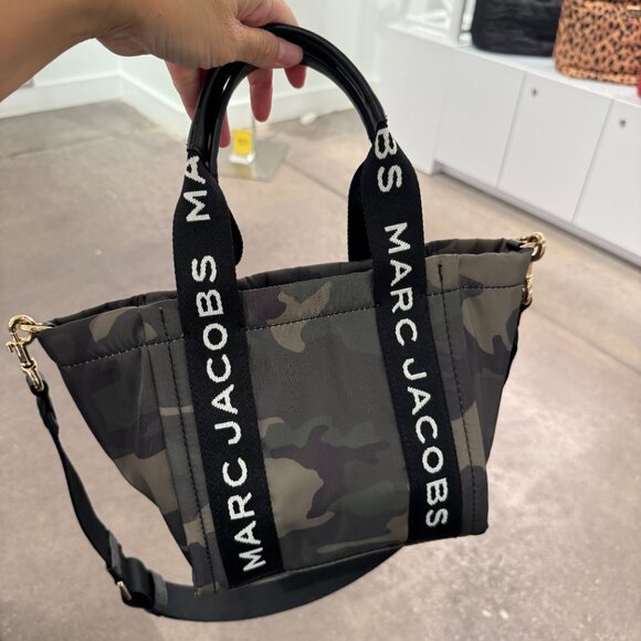 Best Price‼️MARC JACOBS 4S5HTT011H02 Small Nylon Tote Bag Camo Multi - Picture 12 of 16